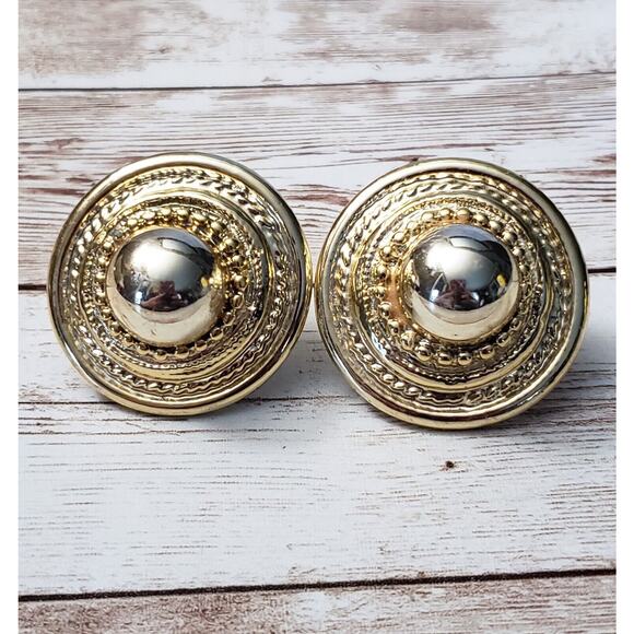 Vintage Clip On Earrings - Just Over 1 & 5/8" Gold Tone Large Statement - Picture 1 of 6